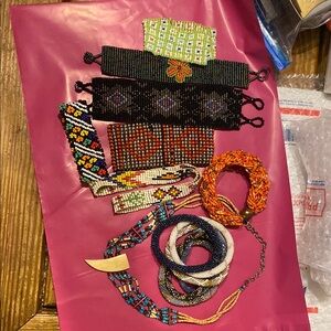 Colorful Beaded jewelry lot please look at the pictures 
stunning